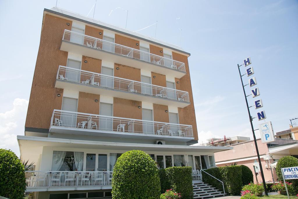 Hotel Heaven Rimini Exterior foto